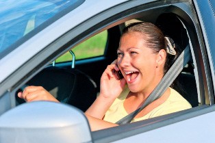 road trip safety tips put down cellphone