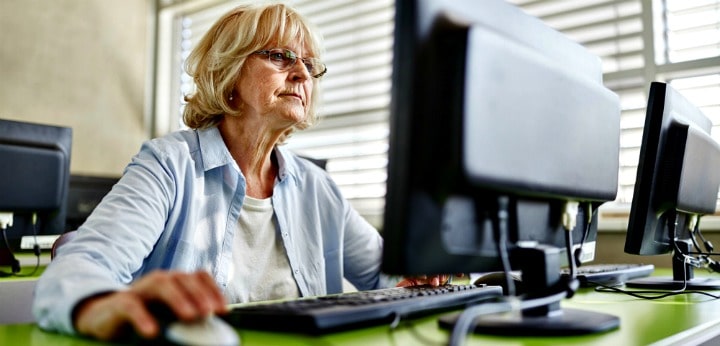 woman at computer woman at computer